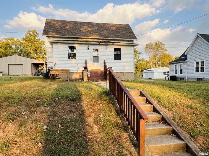 720 MILL Street, Carrier Mills, Illinois 62917, 1 Bedroom Bedrooms, 0 ,1 BathroomBathrooms,Residential,For Sale,MILL,0,RMAEB459773