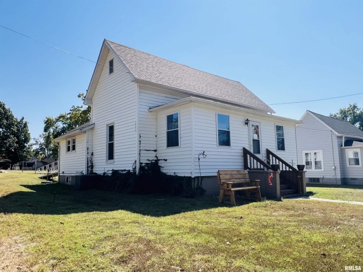 720 MILL Street, Carrier Mills, Illinois 62917, 1 Bedroom Bedrooms, 0 ,1 BathroomBathrooms,Residential,For Sale,MILL,0,RMAEB459773