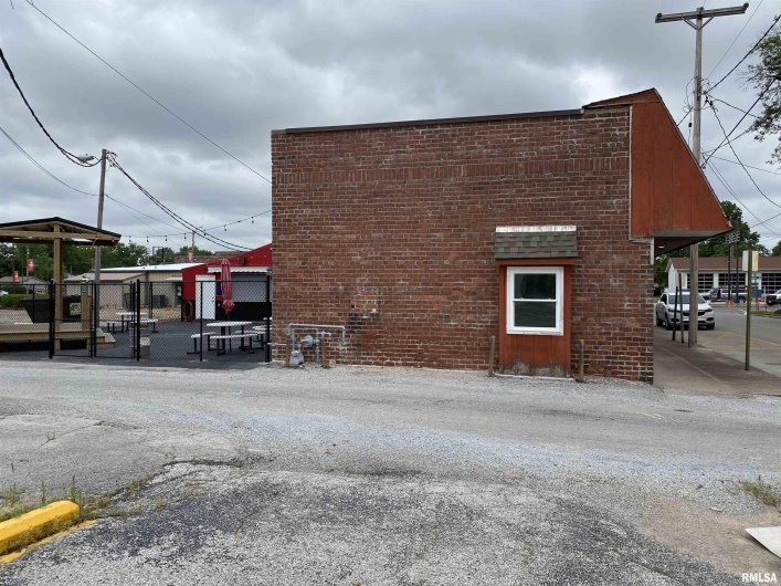 101 16TH Street, Murphysboro, Illinois 62966, 0 , 0 ,0,Commercial Sale,For Sale,16TH,0,RMAEB459775
