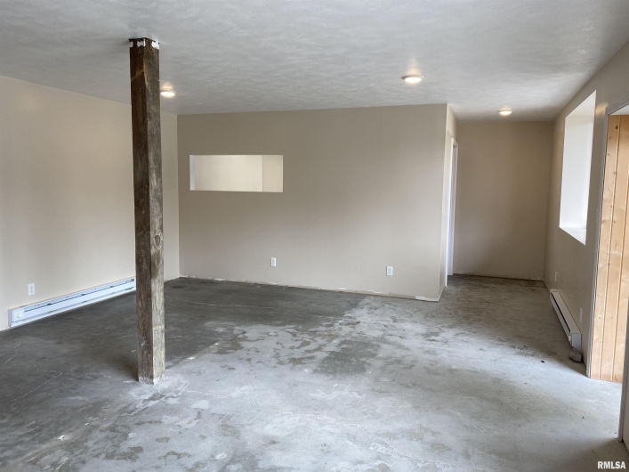101 16TH Street, Murphysboro, Illinois 62966, 0 , 0 ,0,Commercial Sale,For Sale,16TH,0,RMAEB459775