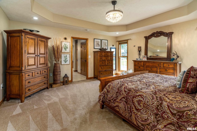 2200 BRENTWOOD Drive, Marion, Illinois 62959, 4 Bedrooms Bedrooms, 0 ,2 BathroomsBathrooms,Residential,For Sale,BRENTWOOD,0,RMAEB459774