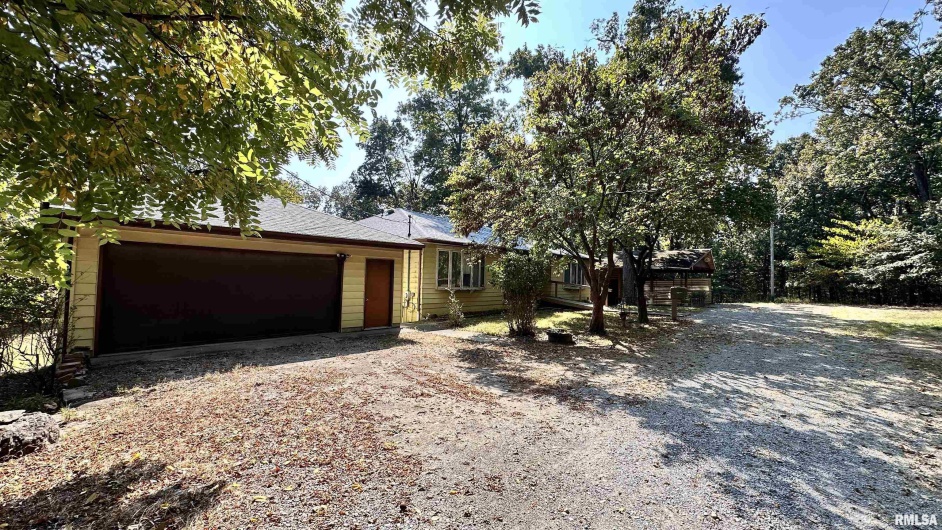135 Tatia Drive, Goreville, Illinois 62896, 6 Bedrooms Bedrooms, 0 ,2 BathroomsBathrooms,Residential,For Sale,Tatia,0,RMAEB459776