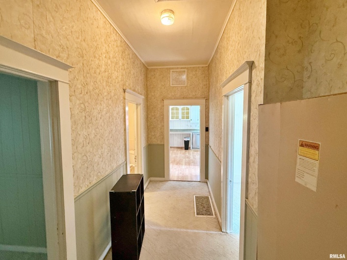 601 5TH Street, Metropolis, Illinois 62960, 3 Bedrooms Bedrooms, 0 ,2 BathroomsBathrooms,Residential,For Sale,5TH,0,RMAEB459778