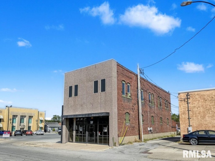 109 MONROE Street, Herrin, Illinois 62948, 0 , 0 ,0,Commercial Lease,For Sale,MONROE,0,RMAQC4267528