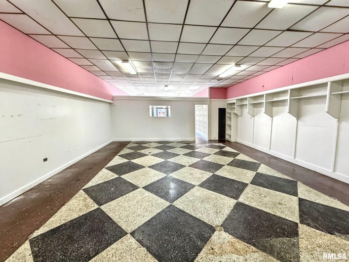 109 MONROE Street, Herrin, Illinois 62948, 0 , 0 ,0,Commercial Sale,For Sale,MONROE,0,RMAQC4267529
