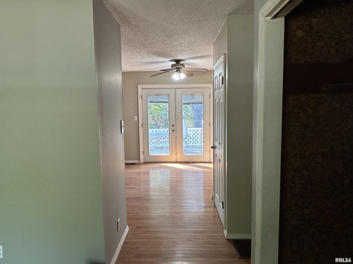 744 CARDINAL Road, Carbondale, Illinois 62901, 3 Bedrooms Bedrooms, 0 ,1 BathroomBathrooms,Residential,For Sale,CARDINAL,0,RMAEB459787