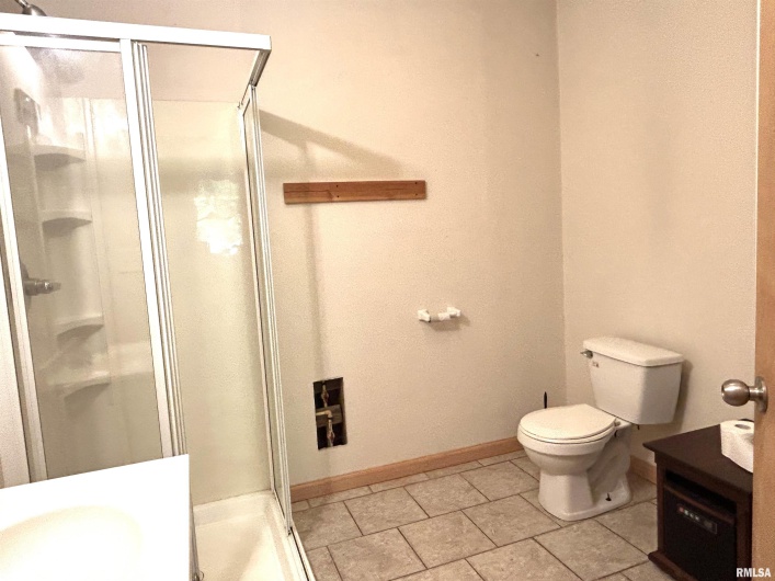 744 CARDINAL Road, Carbondale, Illinois 62901, 3 Bedrooms Bedrooms, 0 ,1 BathroomBathrooms,Residential,For Sale,CARDINAL,0,RMAEB459787