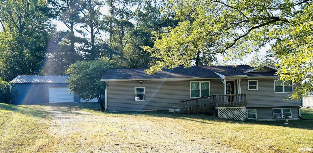 744 CARDINAL Road, Carbondale, Illinois 62901, 3 Bedrooms Bedrooms, 0 ,1 BathroomBathrooms,Residential,For Sale,CARDINAL,0,RMAEB459787