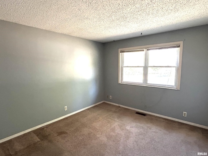 744 CARDINAL Road, Carbondale, Illinois 62901, 3 Bedrooms Bedrooms, 0 ,1 BathroomBathrooms,Residential,For Sale,CARDINAL,0,RMAEB459787