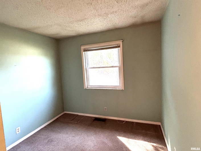 744 CARDINAL Road, Carbondale, Illinois 62901, 3 Bedrooms Bedrooms, 0 ,1 BathroomBathrooms,Residential,For Sale,CARDINAL,0,RMAEB459787
