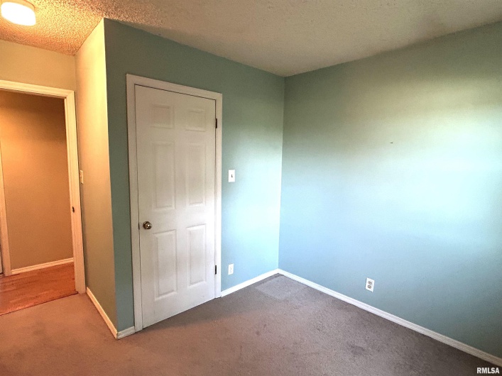 744 CARDINAL Road, Carbondale, Illinois 62901, 3 Bedrooms Bedrooms, 0 ,1 BathroomBathrooms,Residential,For Sale,CARDINAL,0,RMAEB459787