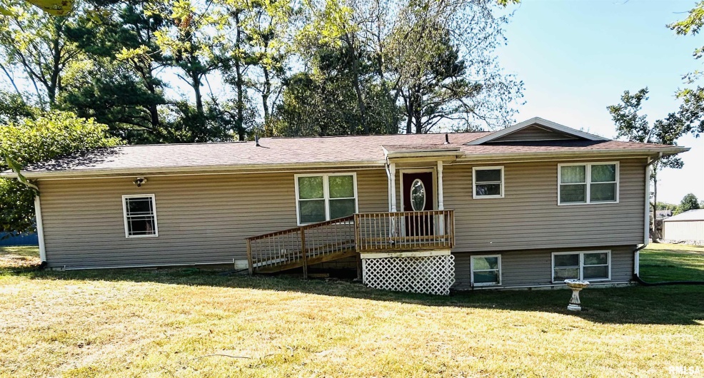 744 CARDINAL Road, Carbondale, Illinois 62901, 3 Bedrooms Bedrooms, 0 ,1 BathroomBathrooms,Residential,For Sale,CARDINAL,0,RMAEB459787