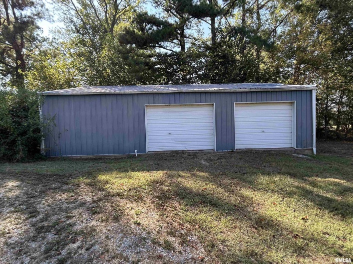 744 CARDINAL Road, Carbondale, Illinois 62901, 3 Bedrooms Bedrooms, 0 ,1 BathroomBathrooms,Residential,For Sale,CARDINAL,0,RMAEB459787