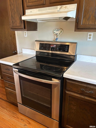 744 CARDINAL Road, Carbondale, Illinois 62901, 3 Bedrooms Bedrooms, 0 ,1 BathroomBathrooms,Residential,For Sale,CARDINAL,0,RMAEB459787