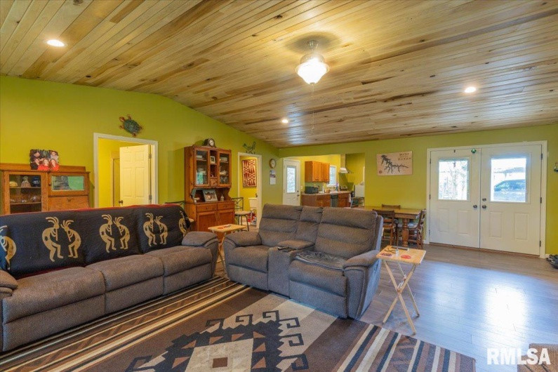 2225 Eagle Point Bay Road, Goreville, Illinois 62939, 2 Bedrooms Bedrooms, 0 ,1 BathroomBathrooms,Residential,For Sale,Eagle Point Bay,0,RMAEB459788