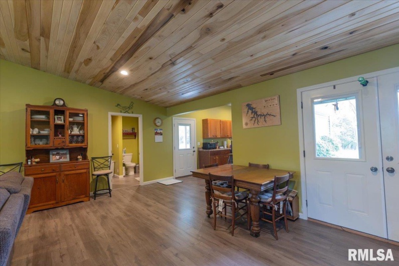 2225 Eagle Point Bay Road, Goreville, Illinois 62939, 2 Bedrooms Bedrooms, 0 ,1 BathroomBathrooms,Residential,For Sale,Eagle Point Bay,0,RMAEB459788