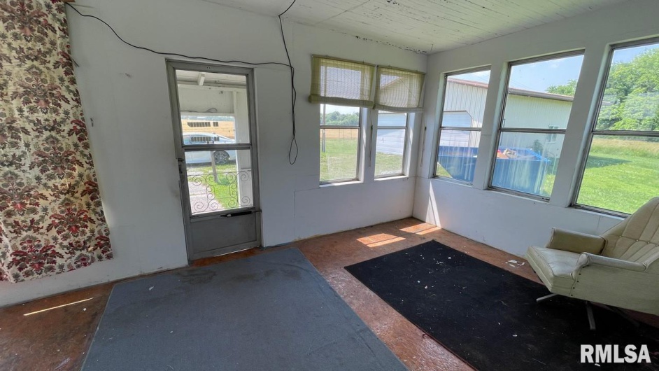 11301 Crystal Springs Road, Sparta, Illinois 62286, 3 Bedrooms Bedrooms, 0 ,1 BathroomBathrooms,Residential,For Sale,Crystal Springs,0,RMAEB459789