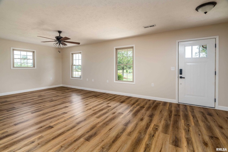 12852 Quarter Horse Road, Marion, Illinois 62959, 3 Bedrooms Bedrooms, 0 ,2 BathroomsBathrooms,Residential,For Sale,Quarter Horse,0,RMAQC4266930