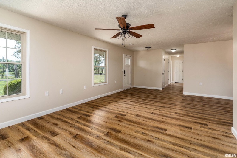 12852 Quarter Horse Road, Marion, Illinois 62959, 3 Bedrooms Bedrooms, 0 ,2 BathroomsBathrooms,Residential,For Sale,Quarter Horse,0,RMAQC4266930