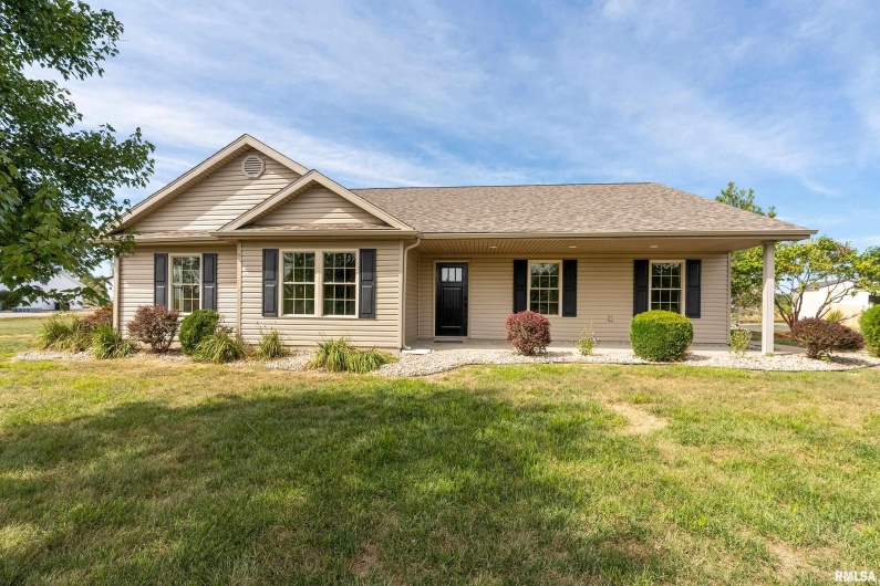 12852 Quarter Horse Road, Marion, Illinois 62959, 3 Bedrooms Bedrooms, 0 ,2 BathroomsBathrooms,Residential,For Sale,Quarter Horse,0,RMAQC4266930