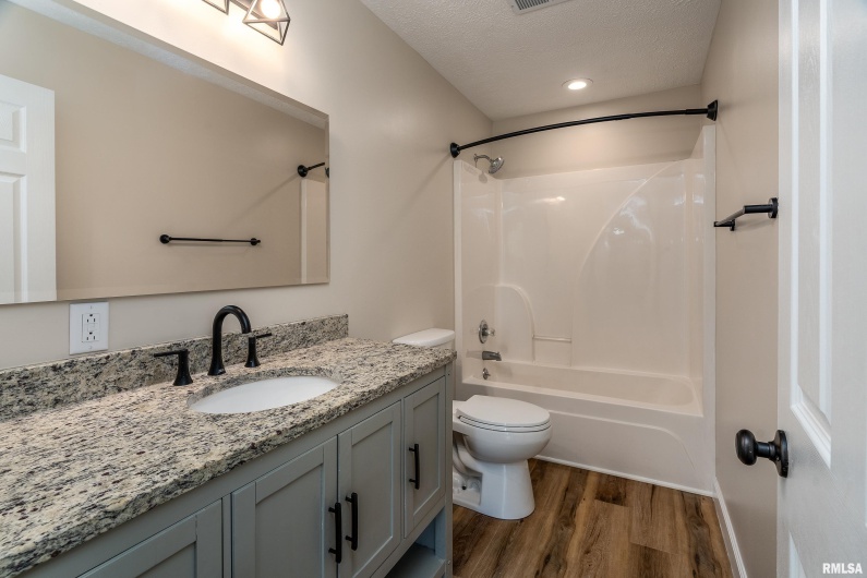 12852 Quarter Horse Road, Marion, Illinois 62959, 3 Bedrooms Bedrooms, 0 ,2 BathroomsBathrooms,Residential,For Sale,Quarter Horse,0,RMAQC4266930