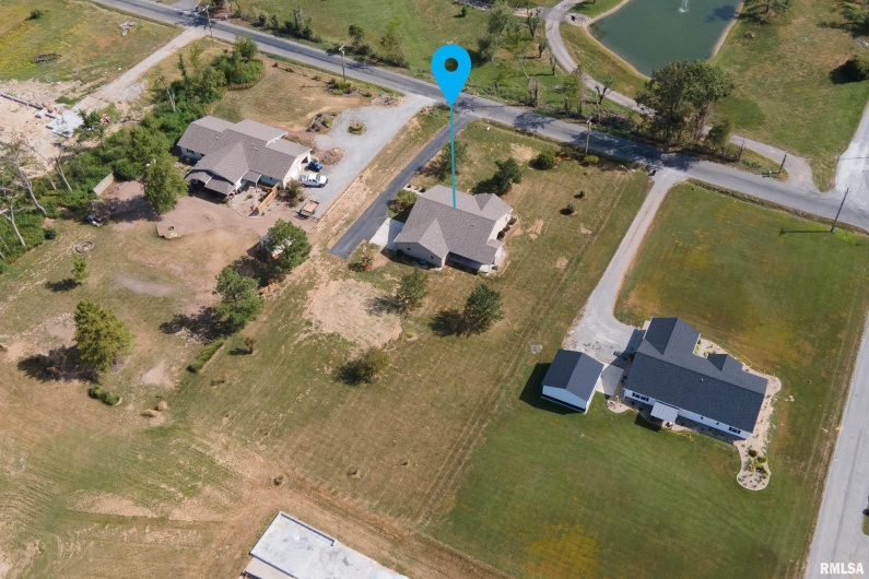 12852 Quarter Horse Road, Marion, Illinois 62959, 3 Bedrooms Bedrooms, 0 ,2 BathroomsBathrooms,Residential,For Sale,Quarter Horse,0,RMAQC4266930