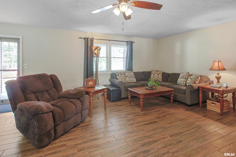 402 WILSON Street, Herrin, Illinois 62948, 4 Bedrooms Bedrooms, 0 ,2 BathroomsBathrooms,Residential,For Sale,WILSON,0,RMAEB459790