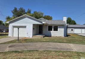 404 9TH Street, Johnston City, Illinois 62951, 3 Bedrooms Bedrooms, 0 ,2 BathroomsBathrooms,Residential,For Sale,9TH,0,RMAEB459794