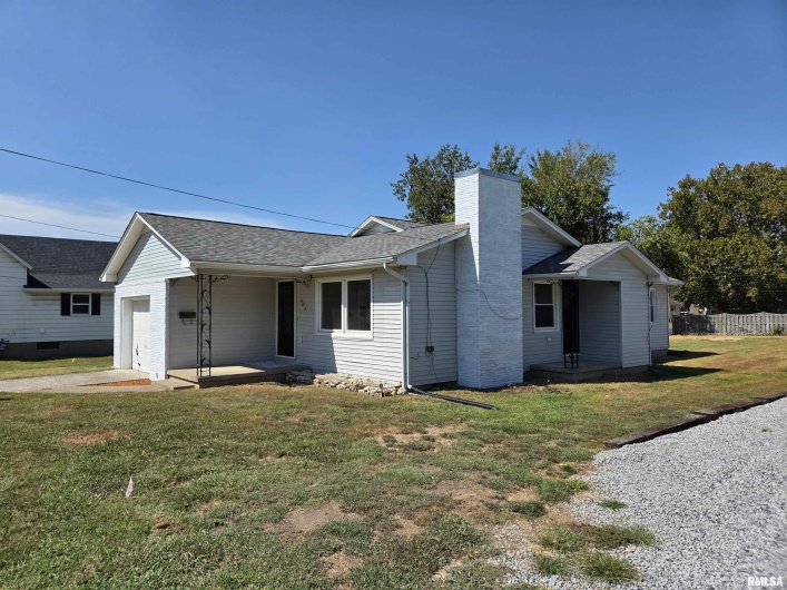 404 9TH Street, Johnston City, Illinois 62951, 3 Bedrooms Bedrooms, 0 ,2 BathroomsBathrooms,Residential,For Sale,9TH,0,RMAEB459794