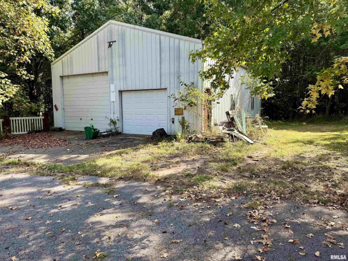 5188 MARKET Road, Marion, Illinois 62959, 3 Bedrooms Bedrooms, 0 ,1 BathroomBathrooms,Residential,For Sale,MARKET,0,RMAEB459797