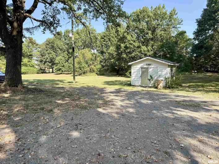 5188 MARKET Road, Marion, Illinois 62959, 3 Bedrooms Bedrooms, 0 ,1 BathroomBathrooms,Residential,For Sale,MARKET,0,RMAEB459797