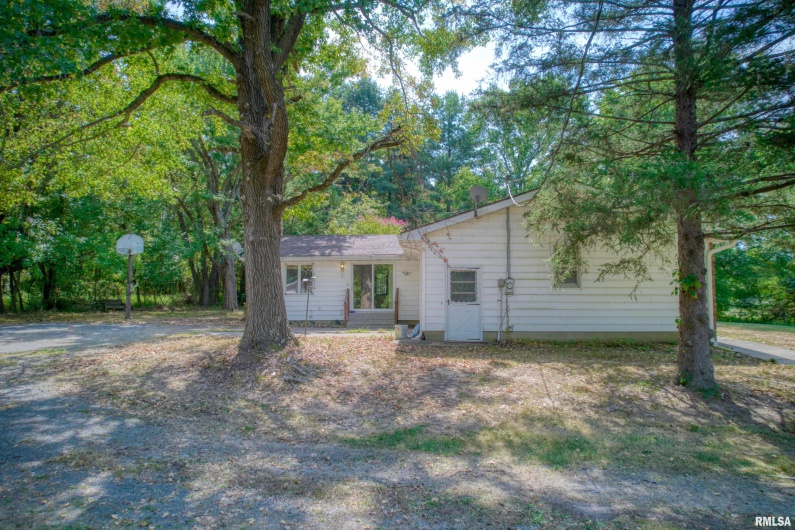 5188 MARKET Road, Marion, Illinois 62959, 3 Bedrooms Bedrooms, 0 ,1 BathroomBathrooms,Residential,For Sale,MARKET,0,RMAEB459797