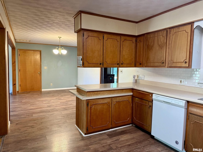 5188 MARKET Road, Marion, Illinois 62959, 3 Bedrooms Bedrooms, 0 ,1 BathroomBathrooms,Residential,For Sale,MARKET,0,RMAEB459797