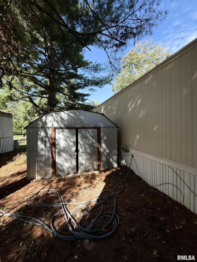 73 Grassy Meadow, Carbondale, Illinois 62901, 2 Bedrooms Bedrooms, 0 ,0,Manufactured In Park,For Sale,Grassy,0,RMAQC4267559