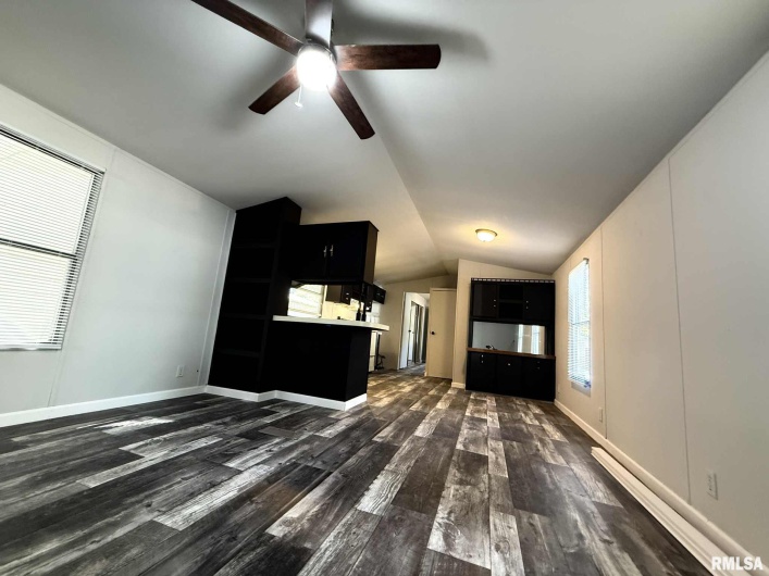 73 Grassy Meadow, Carbondale, Illinois 62901, 2 Bedrooms Bedrooms, 0 ,0,Manufactured In Park,For Sale,Grassy,0,RMAQC4267559