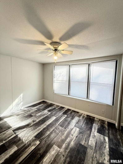 73 Grassy Meadow, Carbondale, Illinois 62901, 2 Bedrooms Bedrooms, 0 ,0,Manufactured In Park,For Sale,Grassy,0,RMAQC4267559