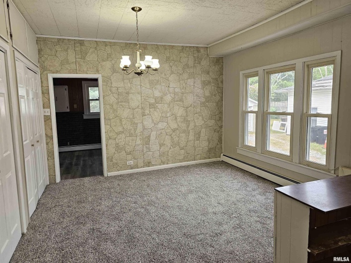 611 Meridian Street, Marion, Illinois 62959, 2 Bedrooms Bedrooms, 0 ,1 BathroomBathrooms,Residential,For Sale,Meridian,0,RMAQC4267564