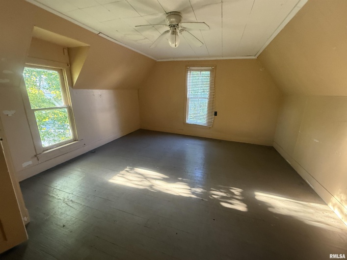 508 COLLEGE Street, Carbondale, Illinois 62901, 0 , 0 ,0,Residential Income,For Sale,COLLEGE,0,RMAEB459805