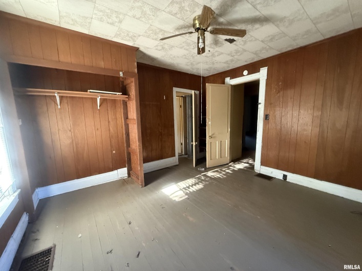 508 COLLEGE Street, Carbondale, Illinois 62901, 0 , 0 ,0,Residential Income,For Sale,COLLEGE,0,RMAEB459805