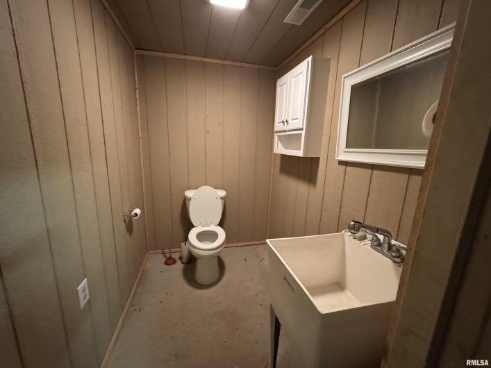 1640 Milligan Hill Road, Alto Pass, Illinois 62905, 4 Bedrooms Bedrooms, 0 ,2 BathroomsBathrooms,Residential,For Sale,Milligan Hill,0,RMAEB459807