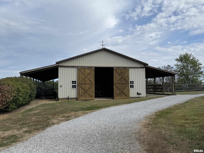 1640 Milligan Hill Road, Alto Pass, Illinois 62905, 4 Bedrooms Bedrooms, 0 ,2 BathroomsBathrooms,Residential,For Sale,Milligan Hill,0,RMAEB459807
