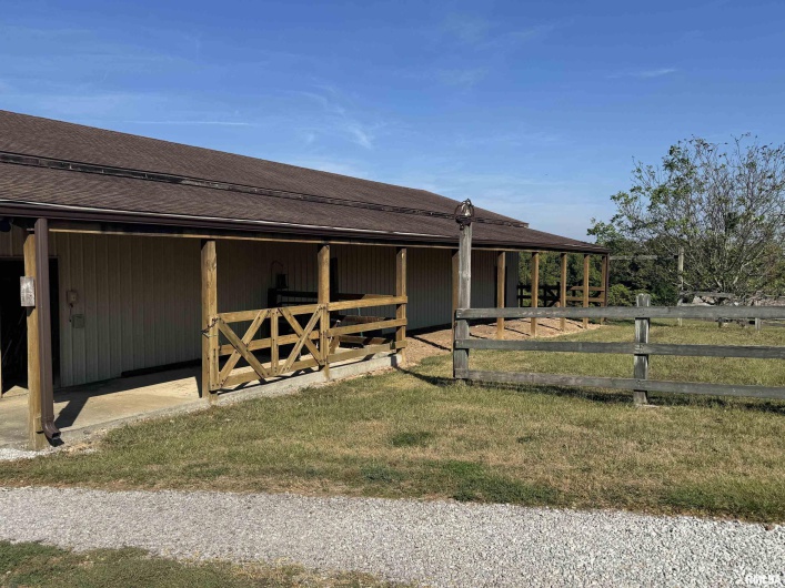 1640 Milligan Hill Road, Alto Pass, Illinois 62905, 4 Bedrooms Bedrooms, 0 ,2 BathroomsBathrooms,Residential,For Sale,Milligan Hill,0,RMAEB459807