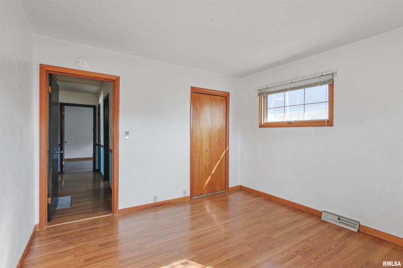 520 9TH Street, Herrin, Illinois 62948, 2 Bedrooms Bedrooms, 0 ,2 BathroomsBathrooms,Residential,For Sale,9TH,0,RMAEB459808
