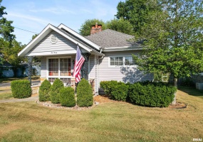 520 9TH Street, Herrin, Illinois 62948, 2 Bedrooms Bedrooms, 0 ,2 BathroomsBathrooms,Residential,For Sale,9TH,0,RMAEB459808