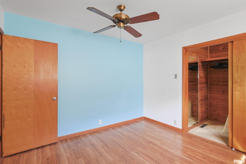 520 9TH Street, Herrin, Illinois 62948, 2 Bedrooms Bedrooms, 0 ,2 BathroomsBathrooms,Residential,For Sale,9TH,0,RMAEB459808