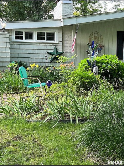 44 Marberry Drive, Metropolis, Illinois 62960, 3 Bedrooms Bedrooms, 0 ,2 BathroomsBathrooms,Residential,For Sale,Marberry,0,RMAEB459810
