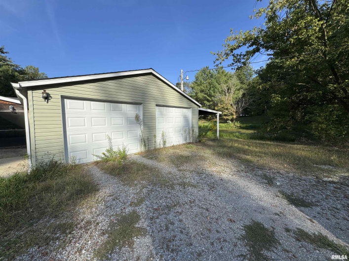 916 Paul Ice Road, Murphysboro, Illinois 62966, 2 Bedrooms Bedrooms, 0 ,2 BathroomsBathrooms,Residential,For Sale,Paul Ice,0,RMAEB459813