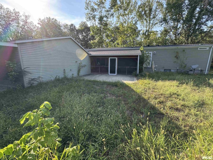 916 Paul Ice Road, Murphysboro, Illinois 62966, 2 Bedrooms Bedrooms, 0 ,2 BathroomsBathrooms,Residential,For Sale,Paul Ice,0,RMAEB459813