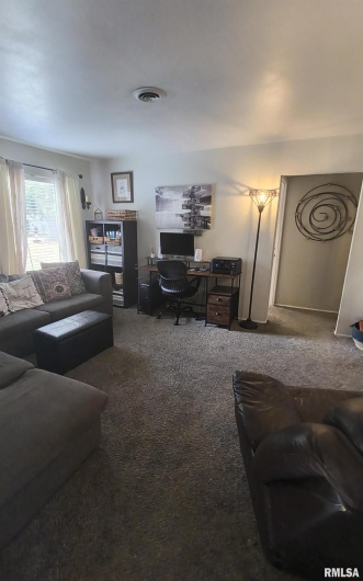 3204 HAWTHORNE Court, Marion, Illinois 62959, 4 Bedrooms Bedrooms, 0 ,2 BathroomsBathrooms,Residential,For Sale,HAWTHORNE,0,RMAQC4267588