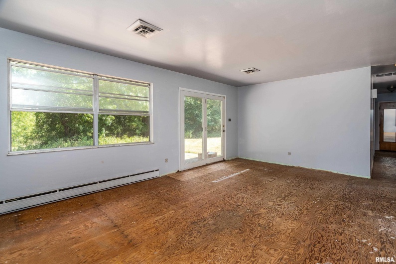1378 Skelcher Boulevard, Makanda, Illinois 62958, 3 Bedrooms Bedrooms, 0 ,2 BathroomsBathrooms,Residential,For Sale,Skelcher,0,RMAEB459815